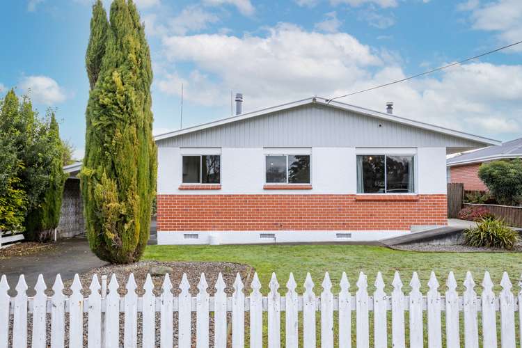 404 High Street South Carterton_21