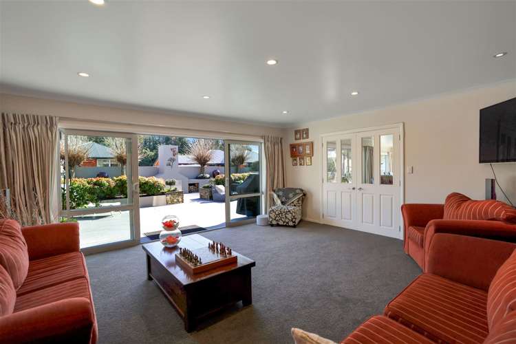 4 Country Place Allenton_10