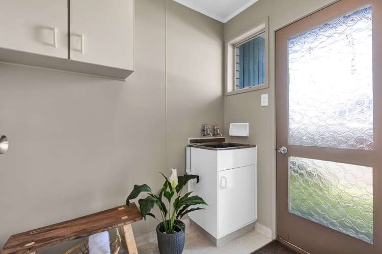 5b Riversdale Drive Merrilands_19