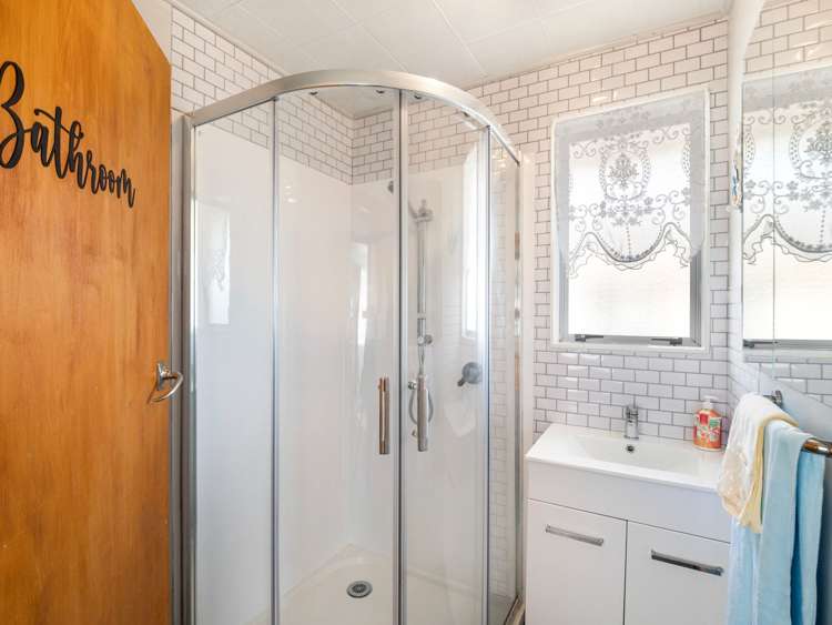 12 Carters Road Aranui_19