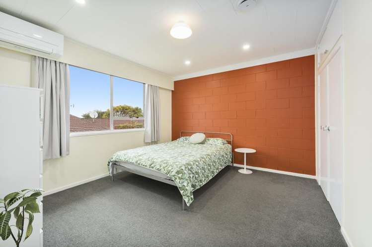 2/27 Spence Road Henderson_4