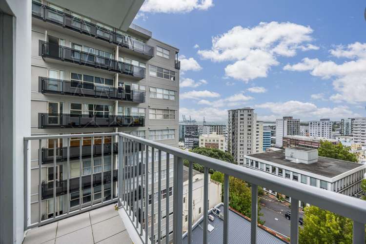 12F/8 Bankside Street_0