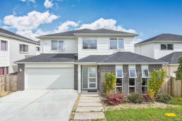 Spacious Furnished Family Home with Butler’s Kitchen Located In Mission Heights School Zone