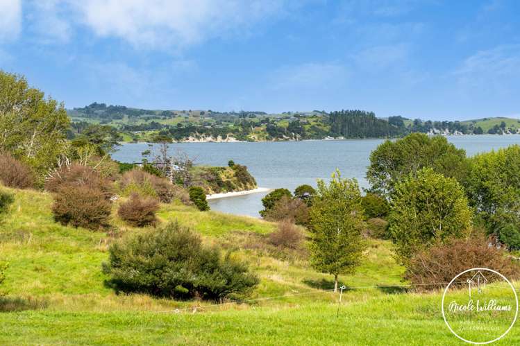 275 Metcalfe Road Matakohe_26