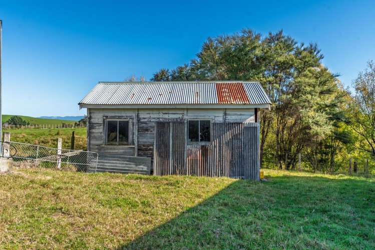 1322 Lake Ferry Road Martinborough_21