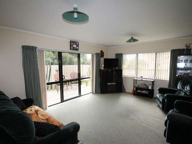 9b Walton Place Ngatea_4