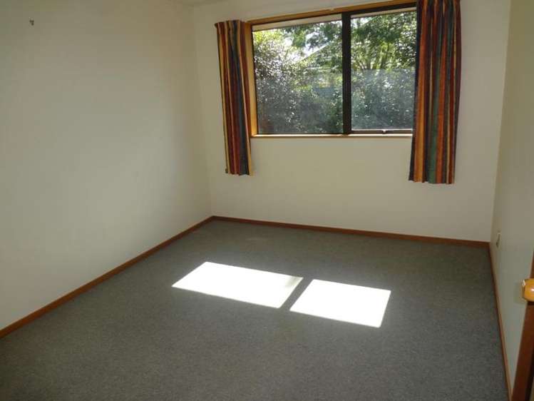 19 Devon Crescent Darfield_9