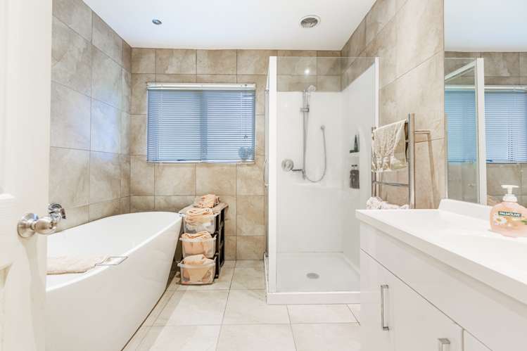 21a Woodfern Crescent Titirangi_7