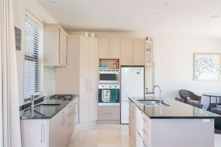 2/9 Alberta Street Acacia Bay_6