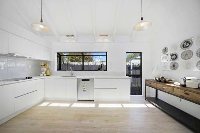 Montclair Rise Browns Bay_2