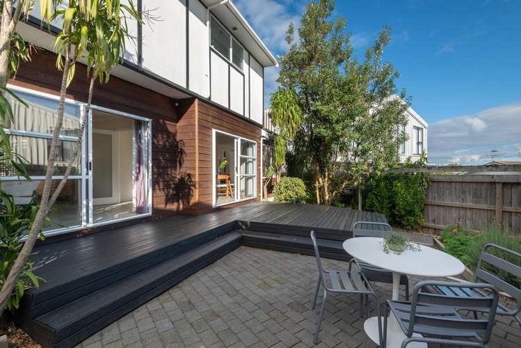 2/5 Stanley Avenue Milford_16