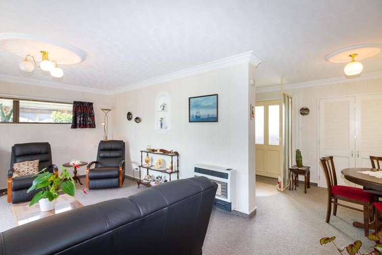 15 AINTREE CRESCENT Awapuni_5