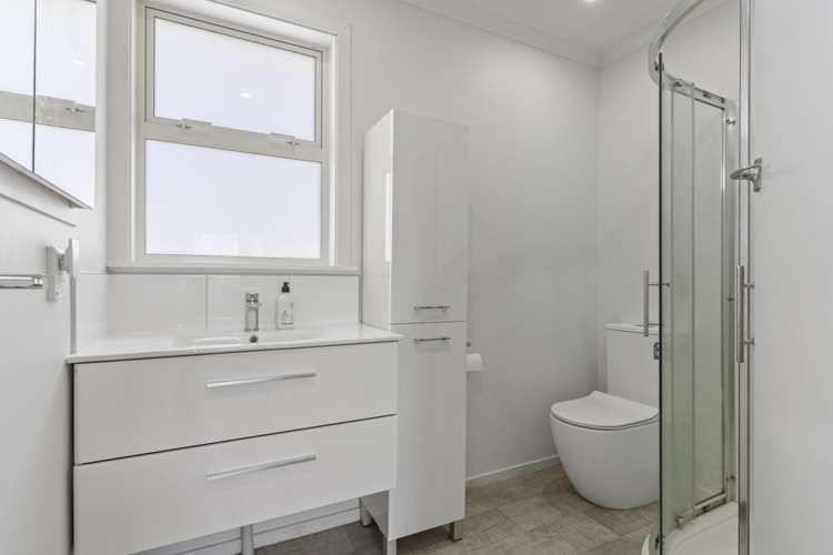 588b Fraser Street Greerton_10