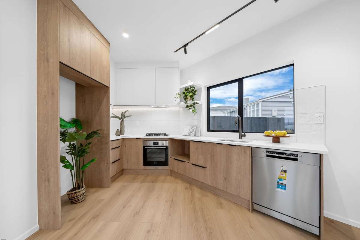 15F Astley Ave_3