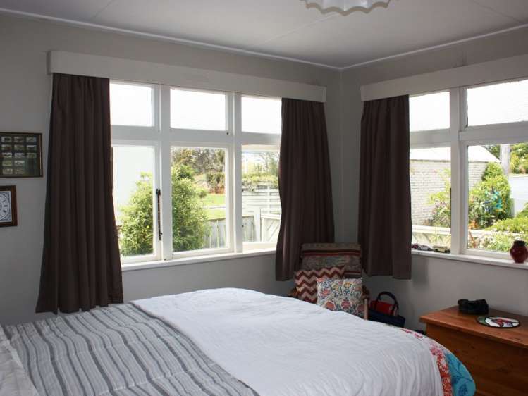 31 Main Road Owaka_8