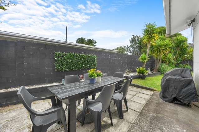 2/52 Merton Road Saint Johns_4