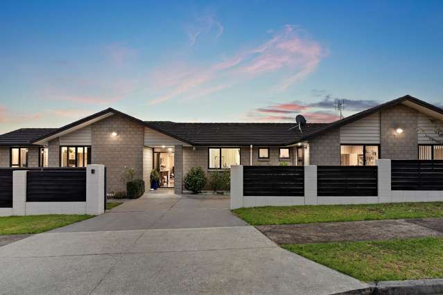 Stylish, Spacious Living on Prime Corner Section