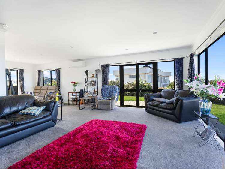 84 Churchill Drive Taradale_14