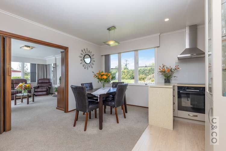 8 Hanham Road Kumeu_25