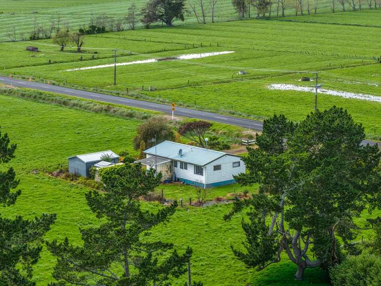 118 + 119 Wharepoa Road Netherton_19