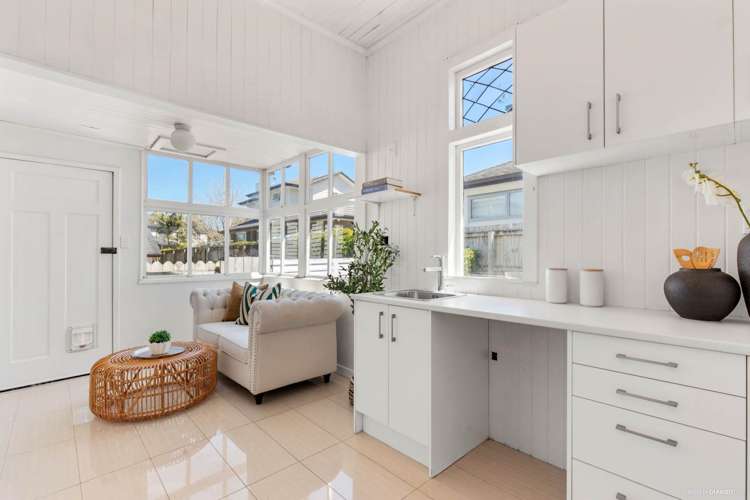 309 Lake Road Hauraki_13