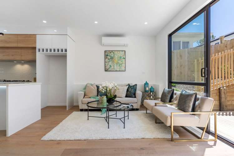 13b Tonkin Drive Sunnynook_4