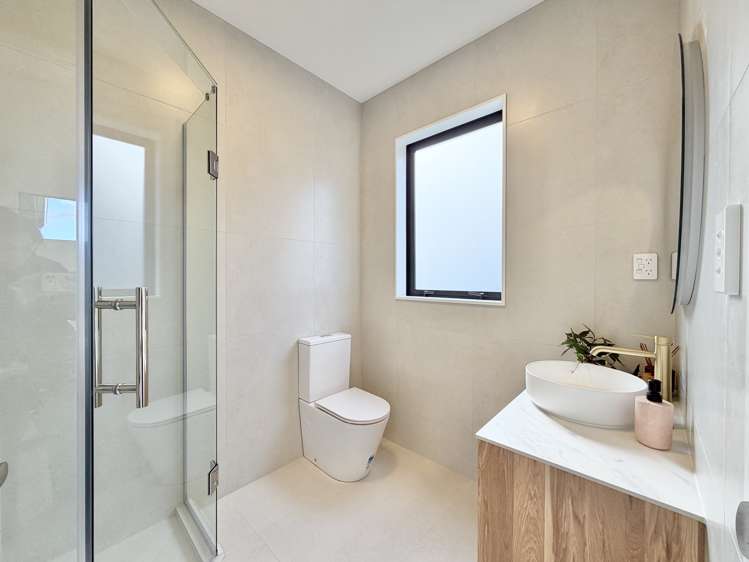 39 Kikorangi Drive Orewa_14