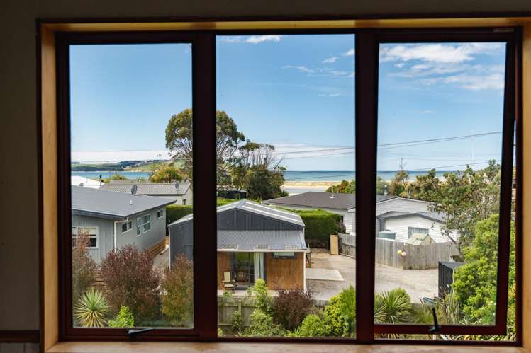 11 Scarp Street Karitane_8