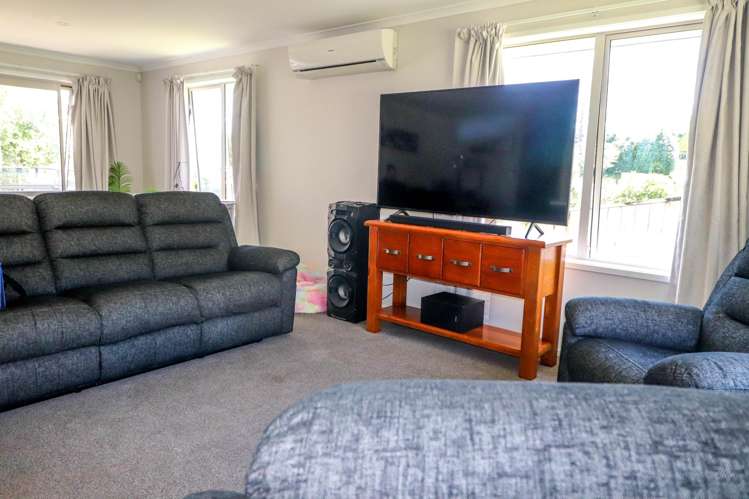 128 Korokoro Crescent Thames_5