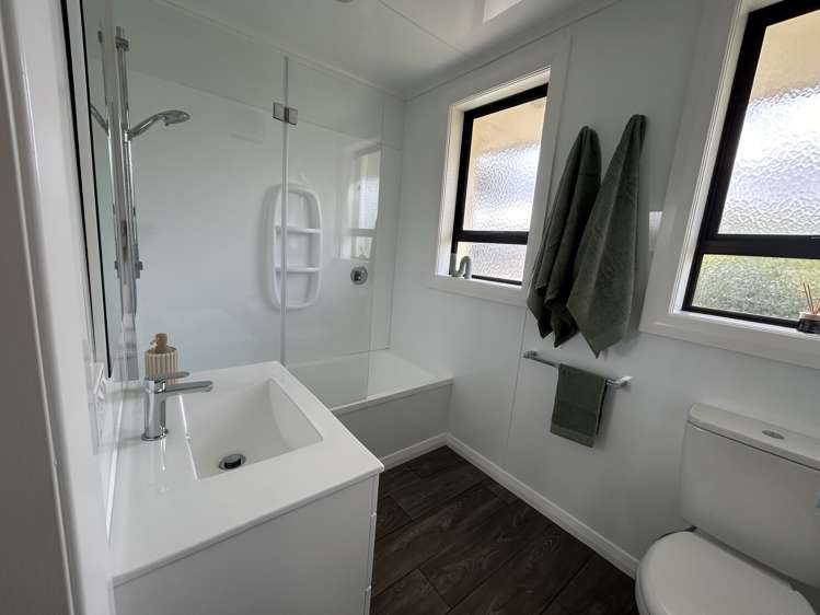 8 Lanark Street Balclutha_12