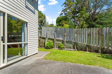 2/372 Whangaparaoa Road_3