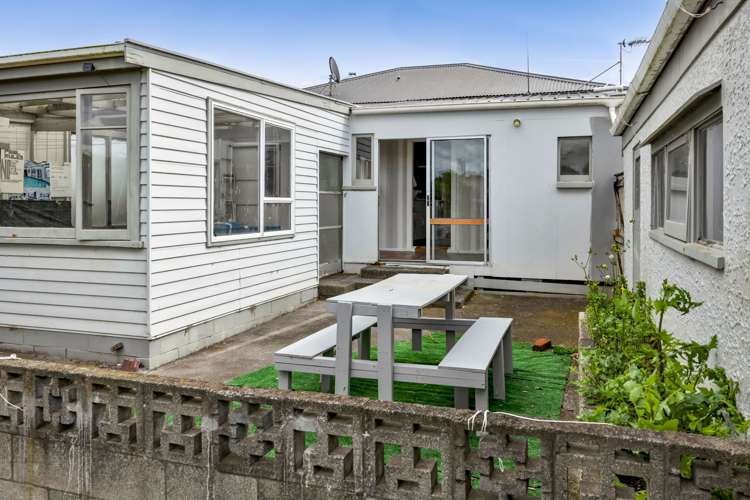 8 George Street Hawera_22