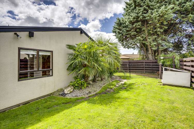 17 Churchill Drive Taradale_16