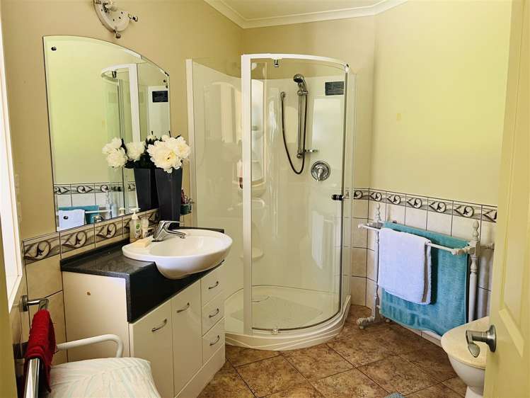 120 Springs Road Poroti_40