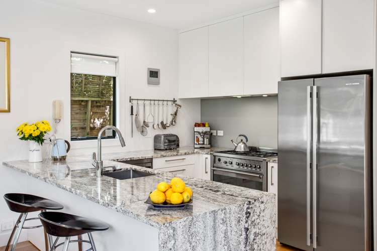 1/2 The Esplanade Castor Bay_7