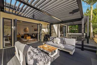 8 Bucklands Crescent_3