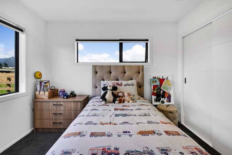 90 Peters Road Egmont Village_24