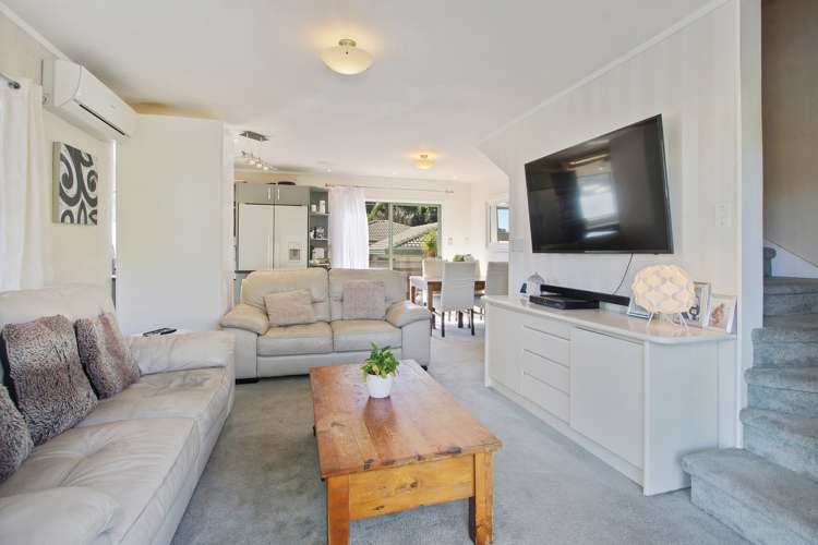 1 Kestrel Heights Arkles Bay_12