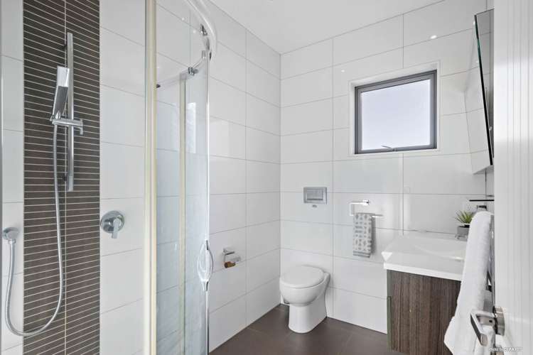 11 Akarana Avenue Mount Roskill_13