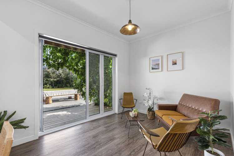 100 Oxford Road Okato_21