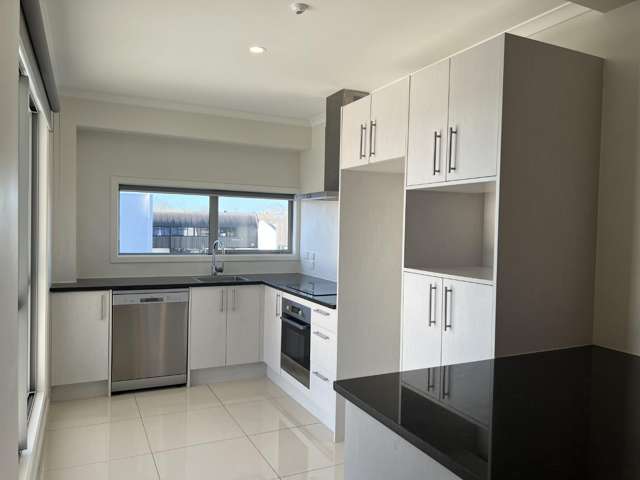 8/521 Anglesea Street 10463_1