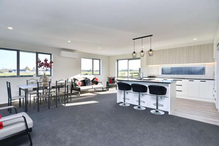 36 Plover Avenue_3