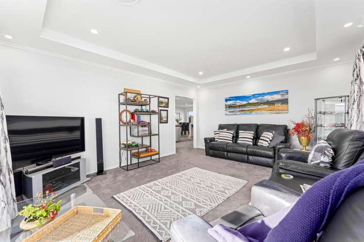 5 Coopworth Mews West Melton_18