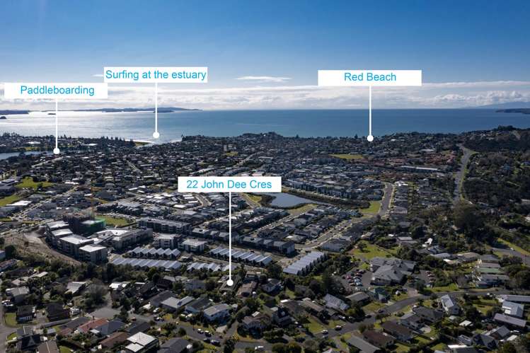 22 John Dee Crescent Red Beach_32