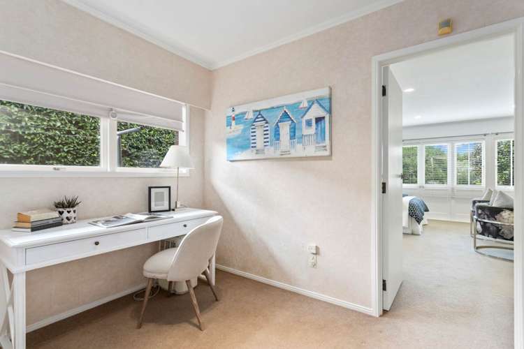 11 Seymour Road Mellons Bay_12