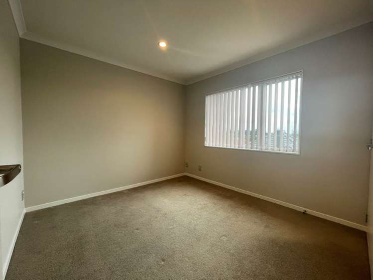 57 Rogan Street Mount Roskill_12