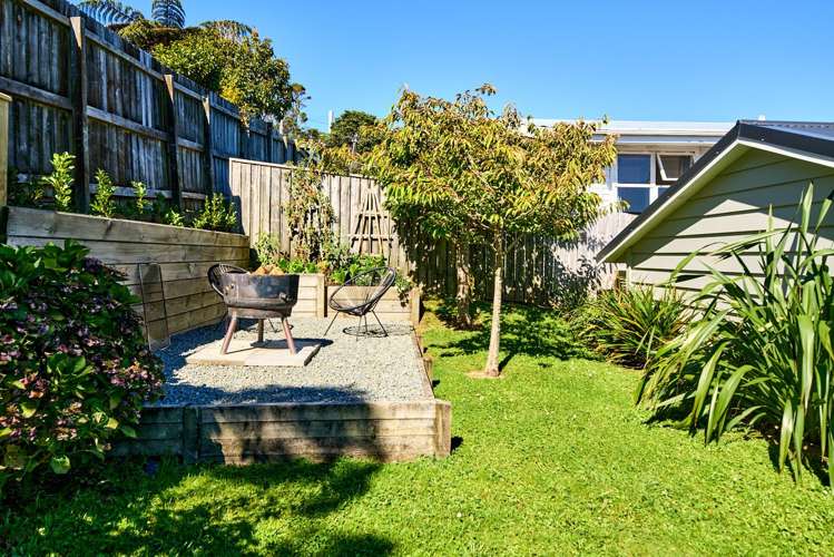 8 Beazley Avenue Paparangi_23