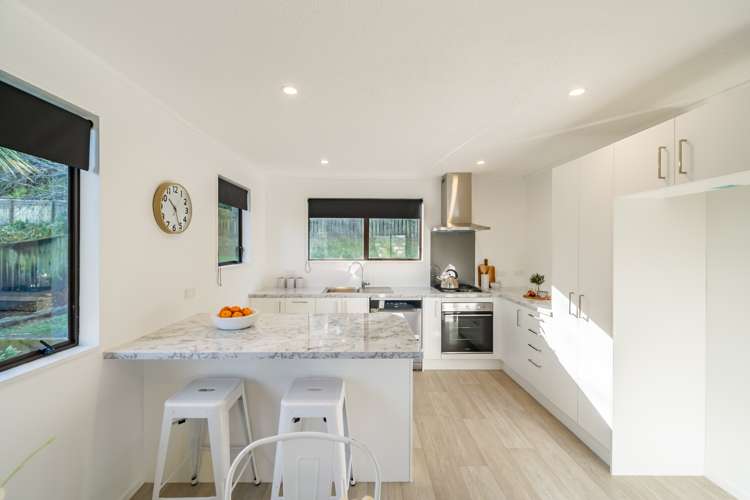 8 Forglen Place Tawa_9