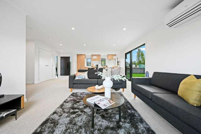 72 Maanihi Drive Rototuna North_4