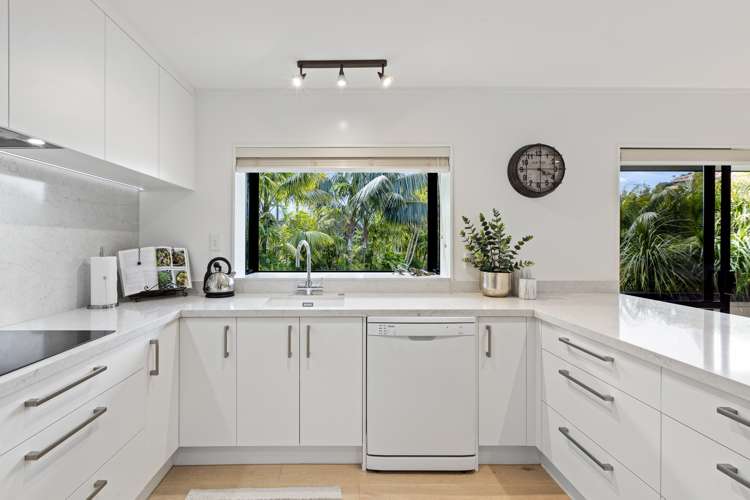 23 Glucina Avenue West Harbour_11